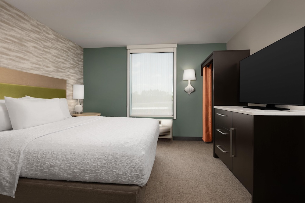 1 BEDROOM, SUITE, KING BED