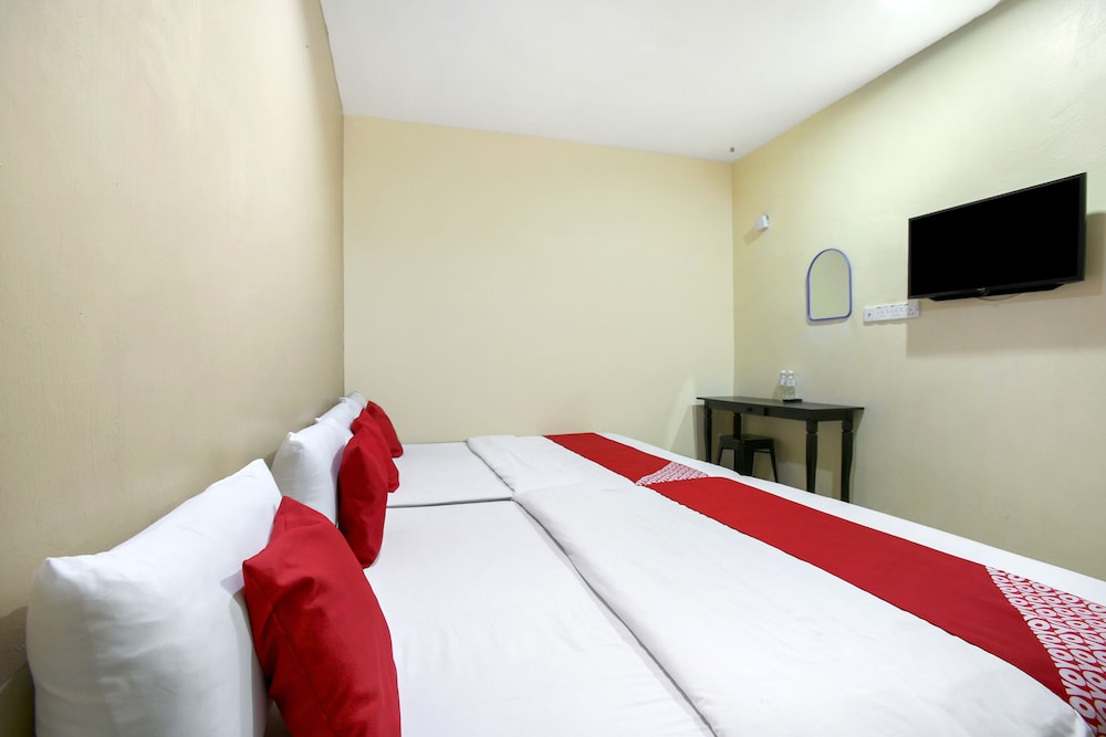 OYO 43933 Ferringhi Stay Iinn 33/57
