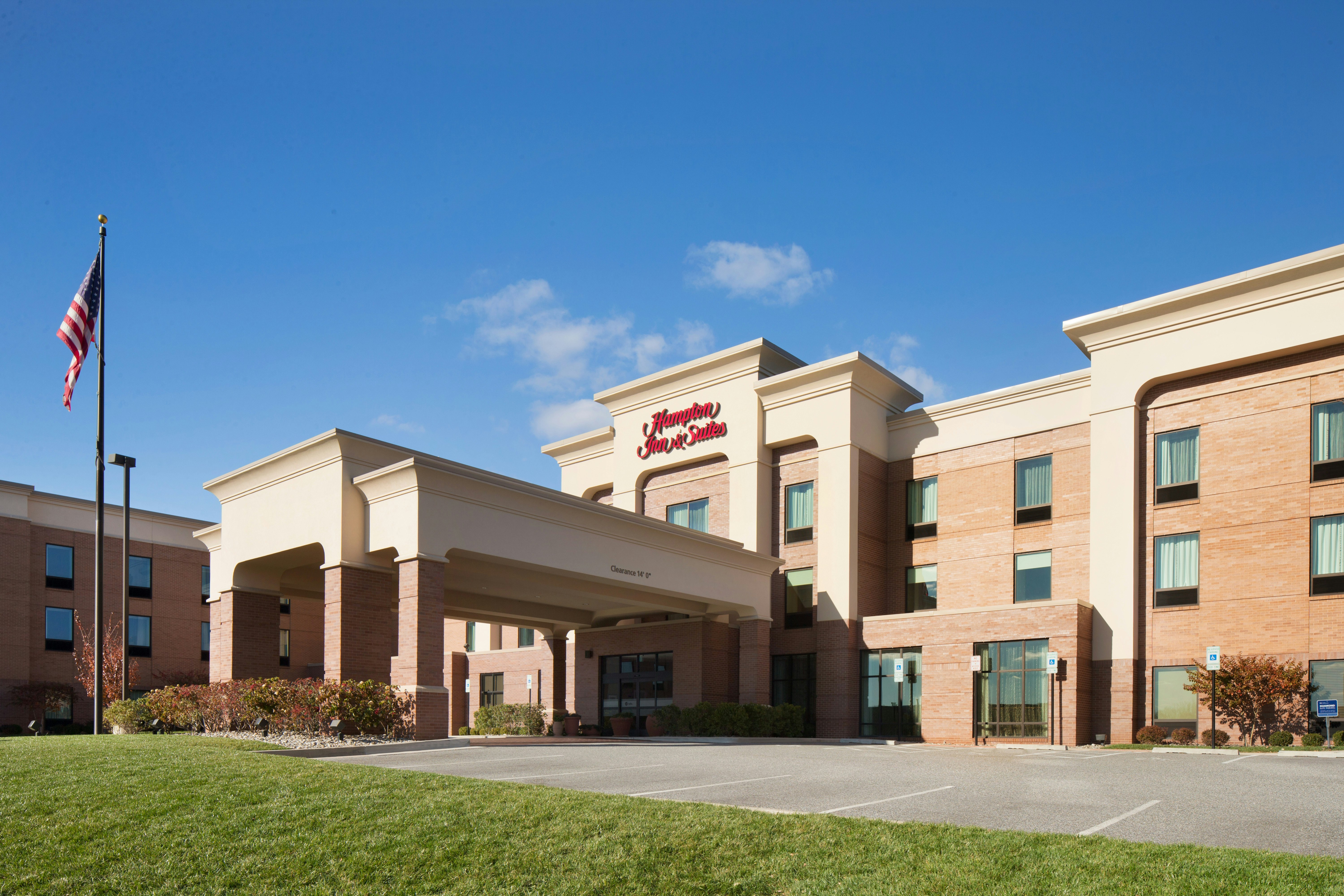 Hampton Inn Suites Edgewood Aberdeen South Md 4/38
