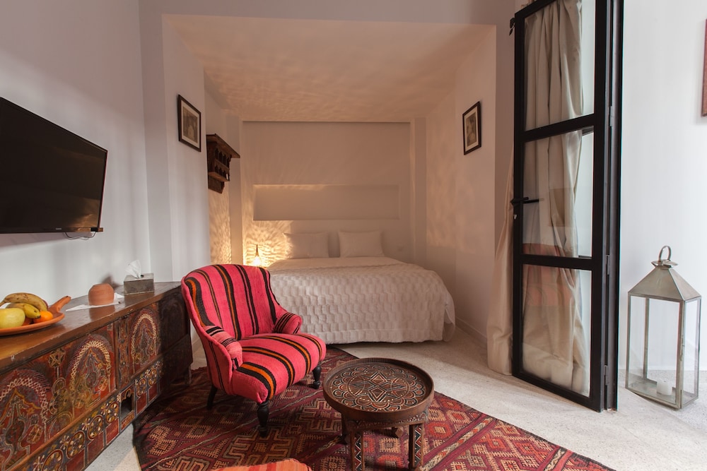 Riad Zebrakaro 23/29