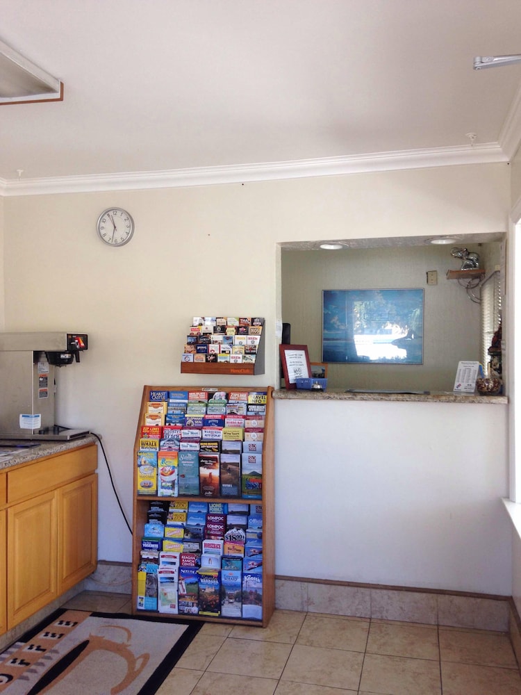 Rockview Inn And Suites 6/54