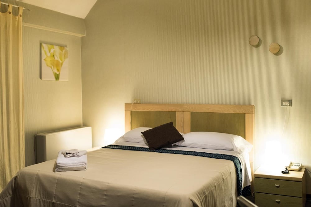 Hotel Orvieto 5/32