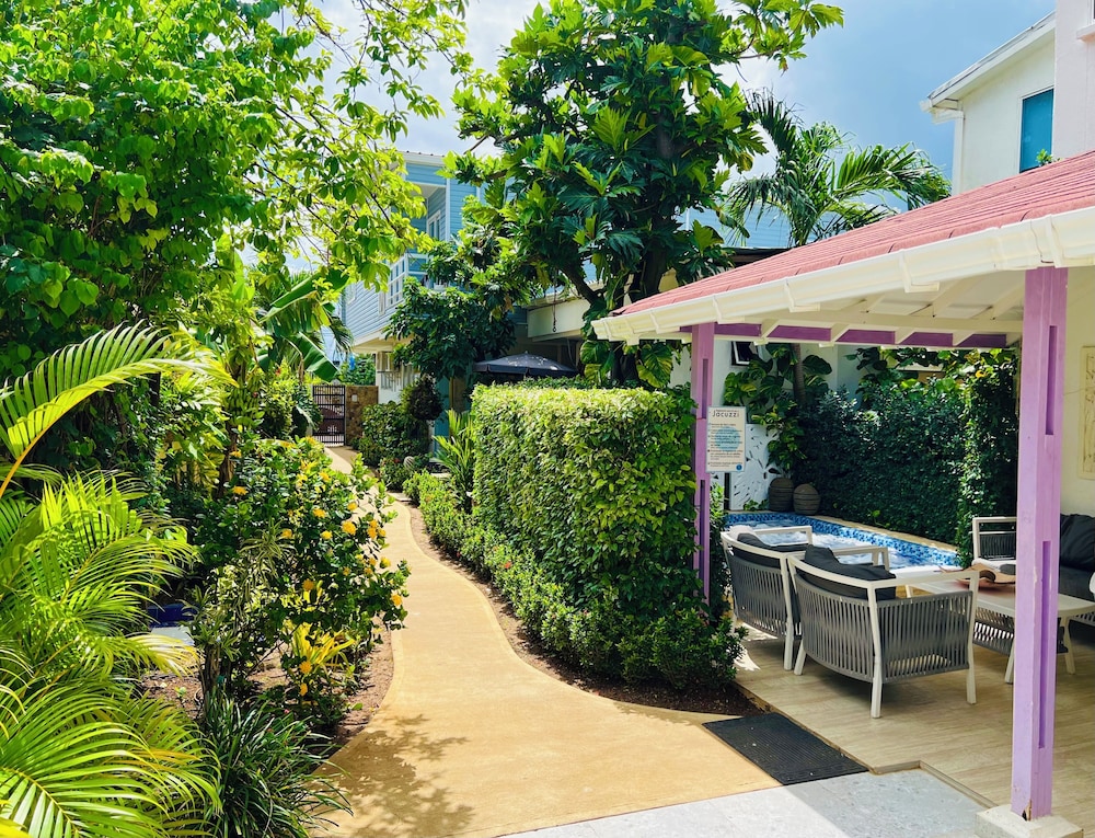 Summer House Inn San Andres 37/46