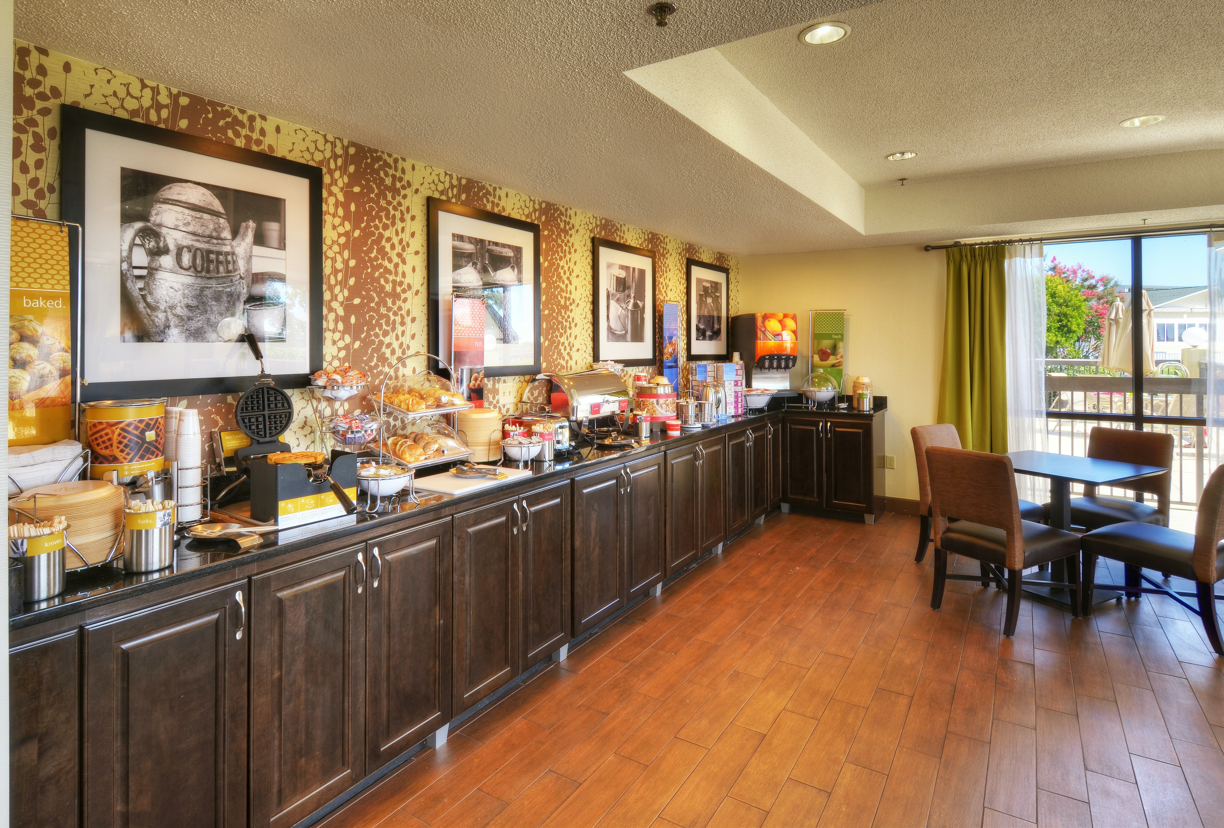 Hampton Inn Georgetown Marina 28/35