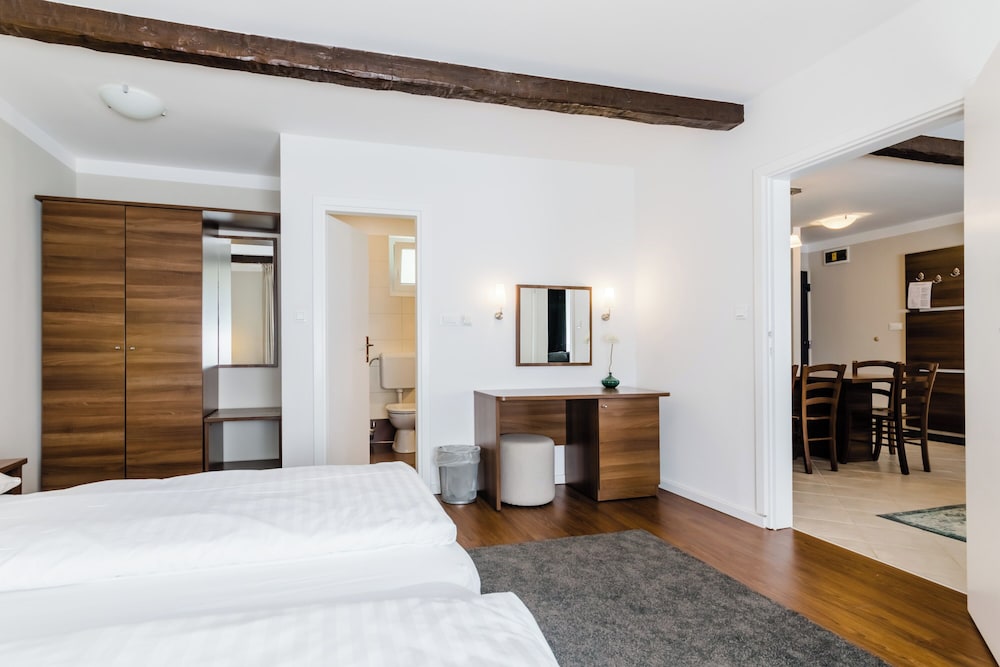 Apartment, Double Bed, Sofa, Terrace 4/6