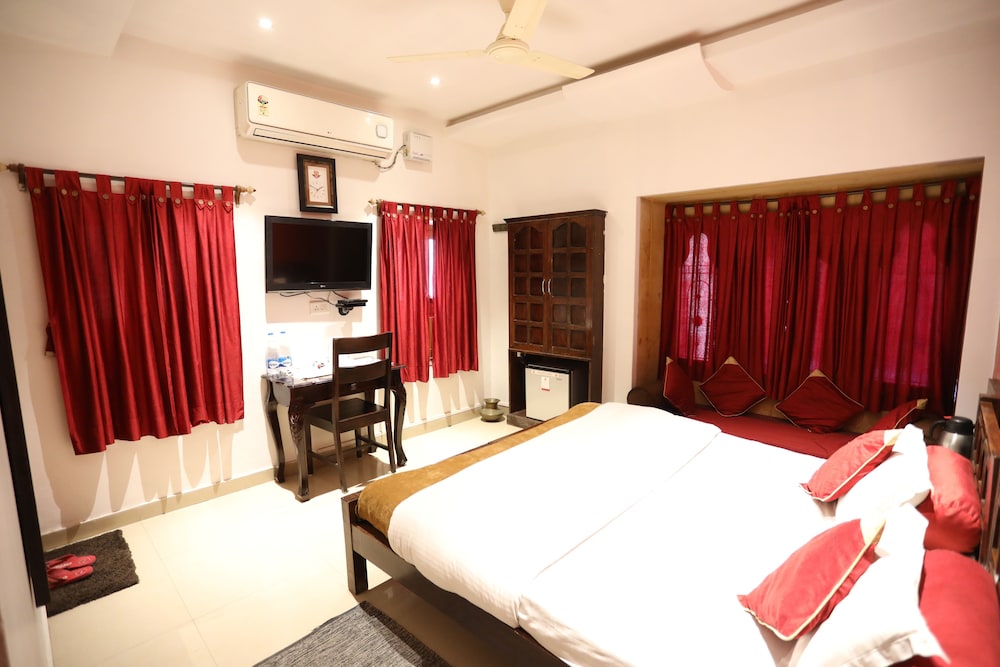 Hotel Jessulkot 4/28