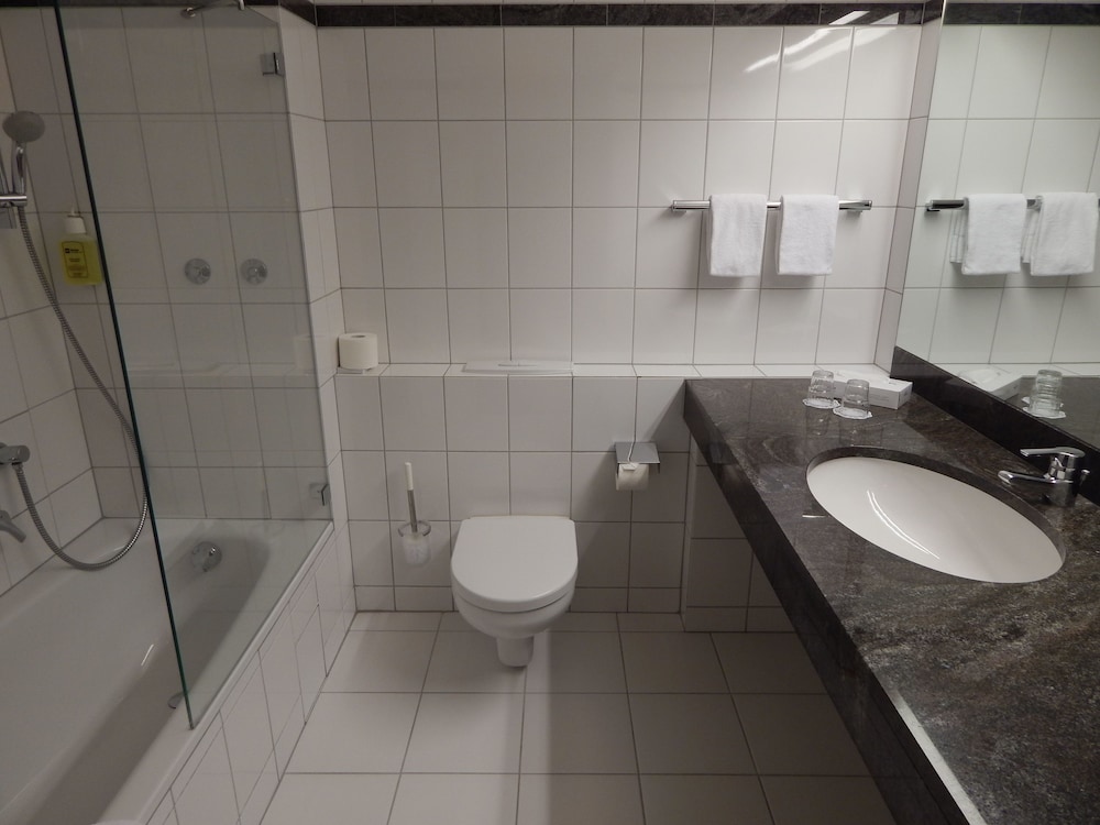 Hotel Schweizer Hof Kassel 6/45