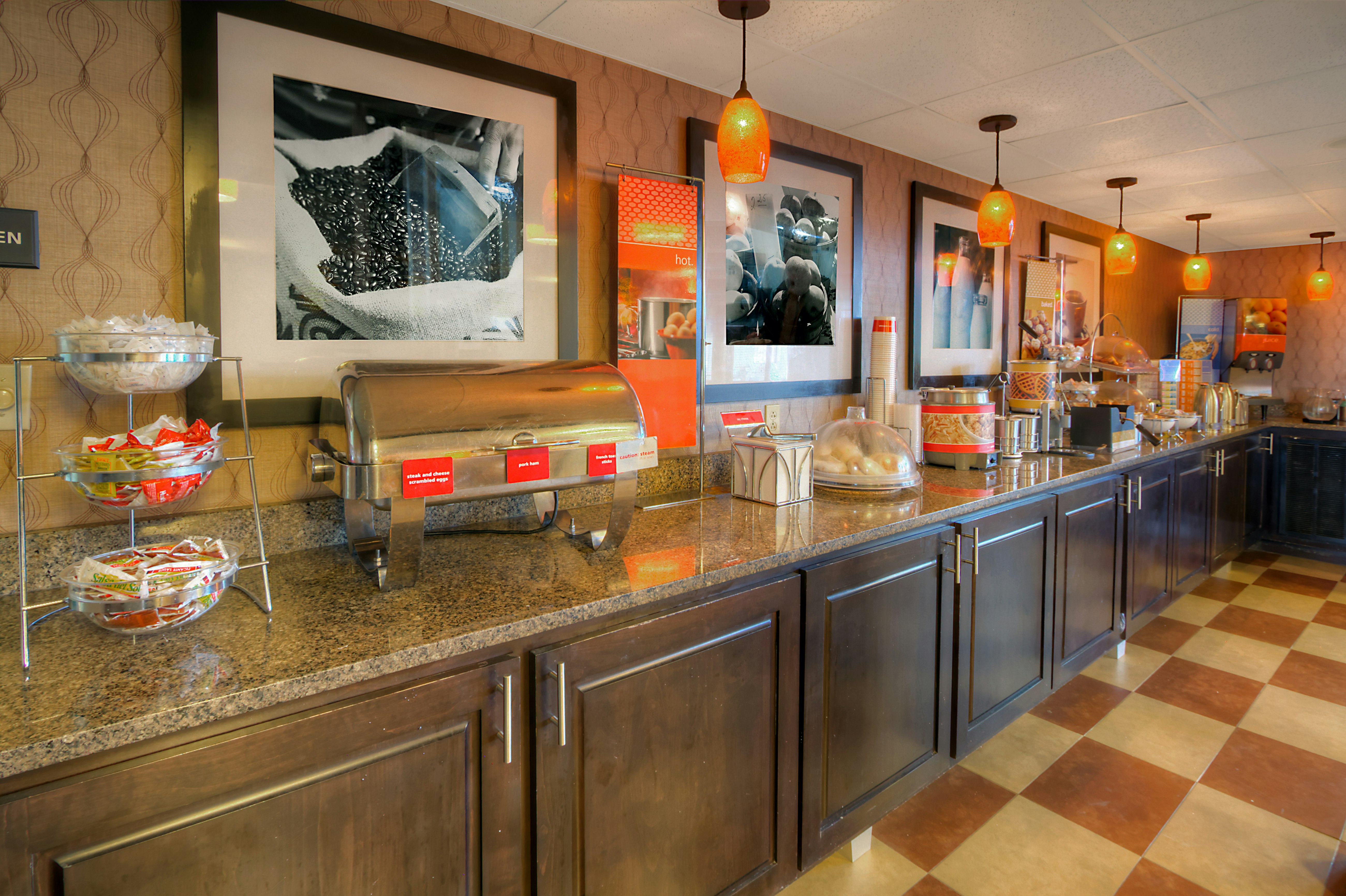 Hampton Inn Russellville 22/53