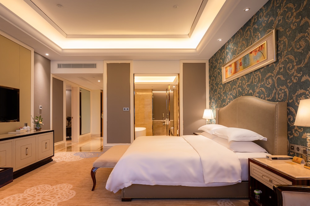 Oriental Ventura Hotel 7/17