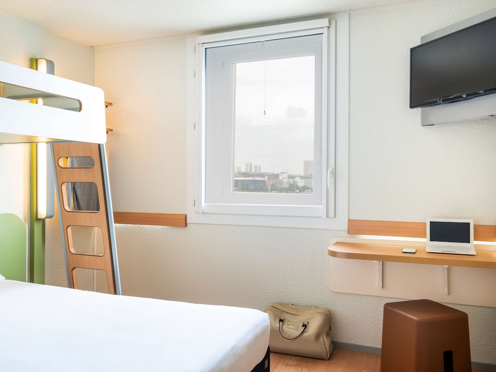 ibis budget Paris Porte de Bercy 18/40