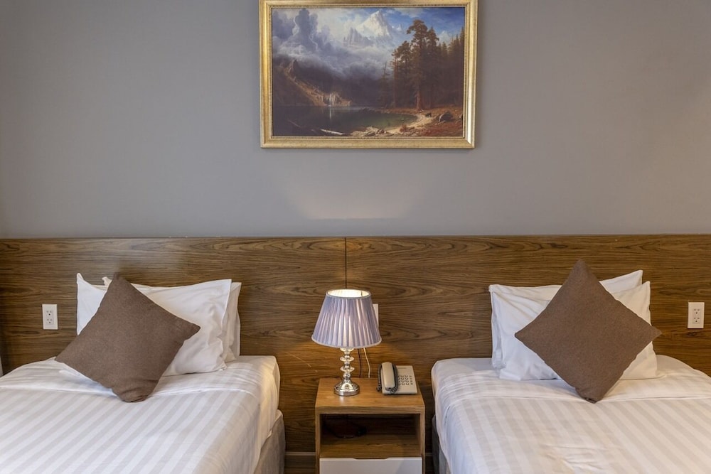 Thao Trang Laluxe Hotel 30/50