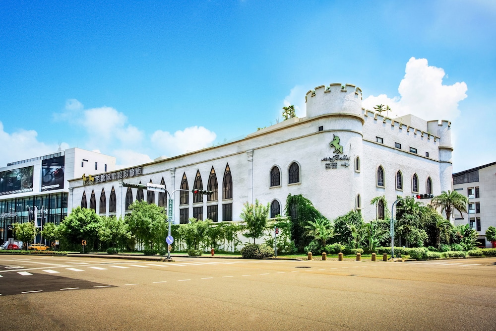 The Castle Ballet Taichung A Boutique Hotel 71/77