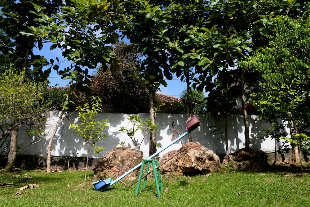 maggie garden hostel