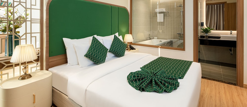 Selegend Hotel 11/50