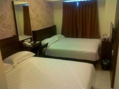 The Regency Garden Hotel 32/50