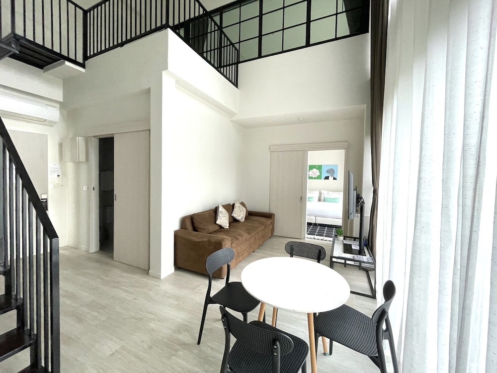 T-REX BURIRAM BOUTIQUE HOTEL 28/37