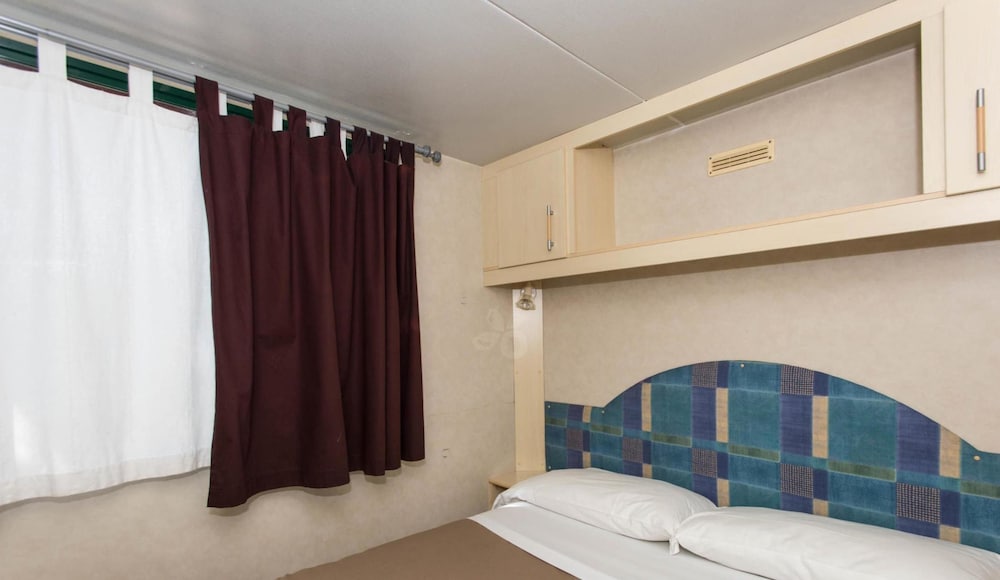Happy Village Amp Camping 30/73