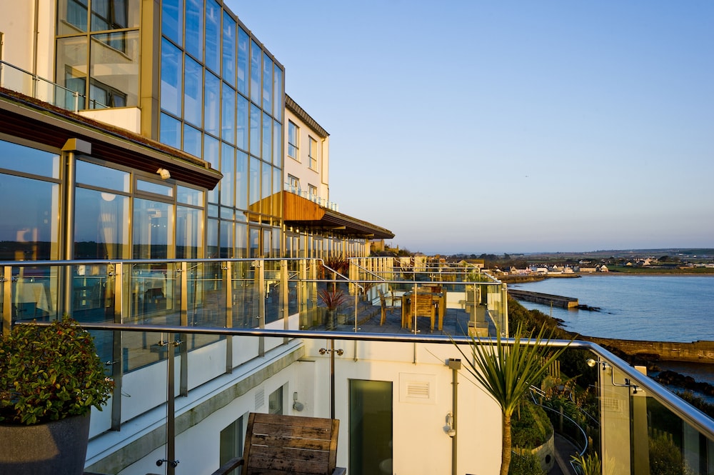 Cliff House Hotel 45/50