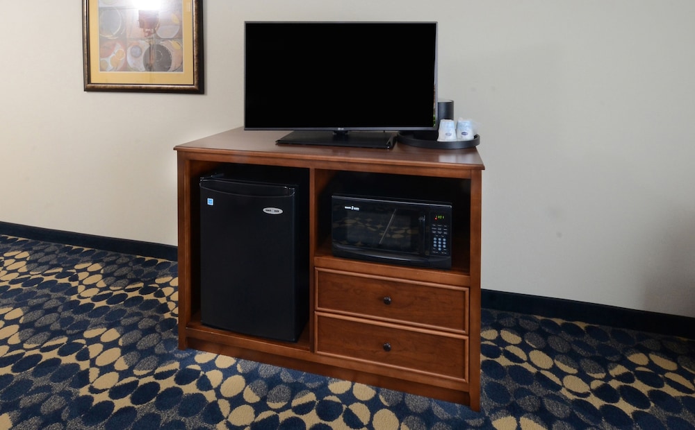 Hampton Inn Suites Lynchburg 36/37