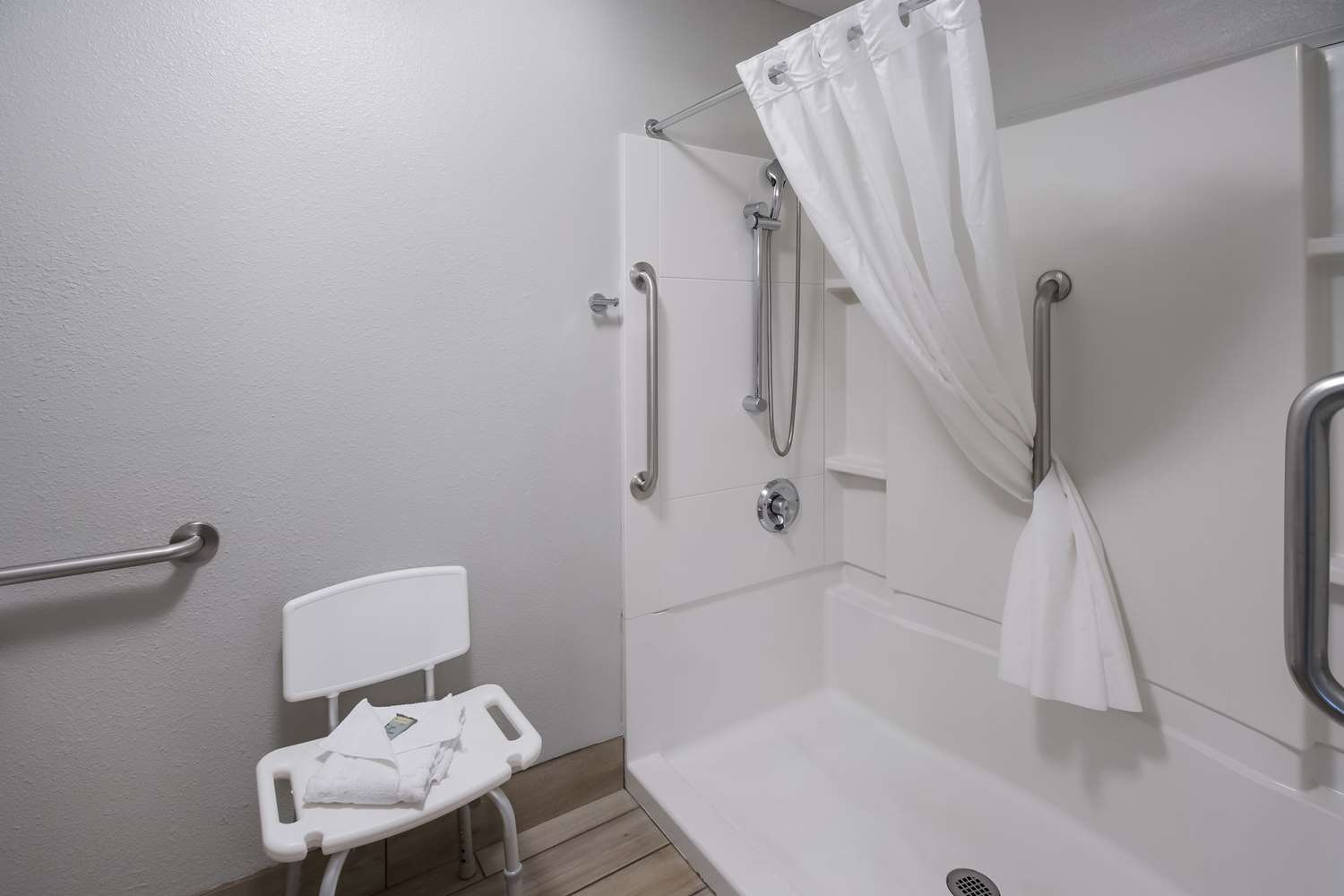 غرفة بسرير كينج لذوي الإعاقة، Best Western Mcminnville Inn 4/4