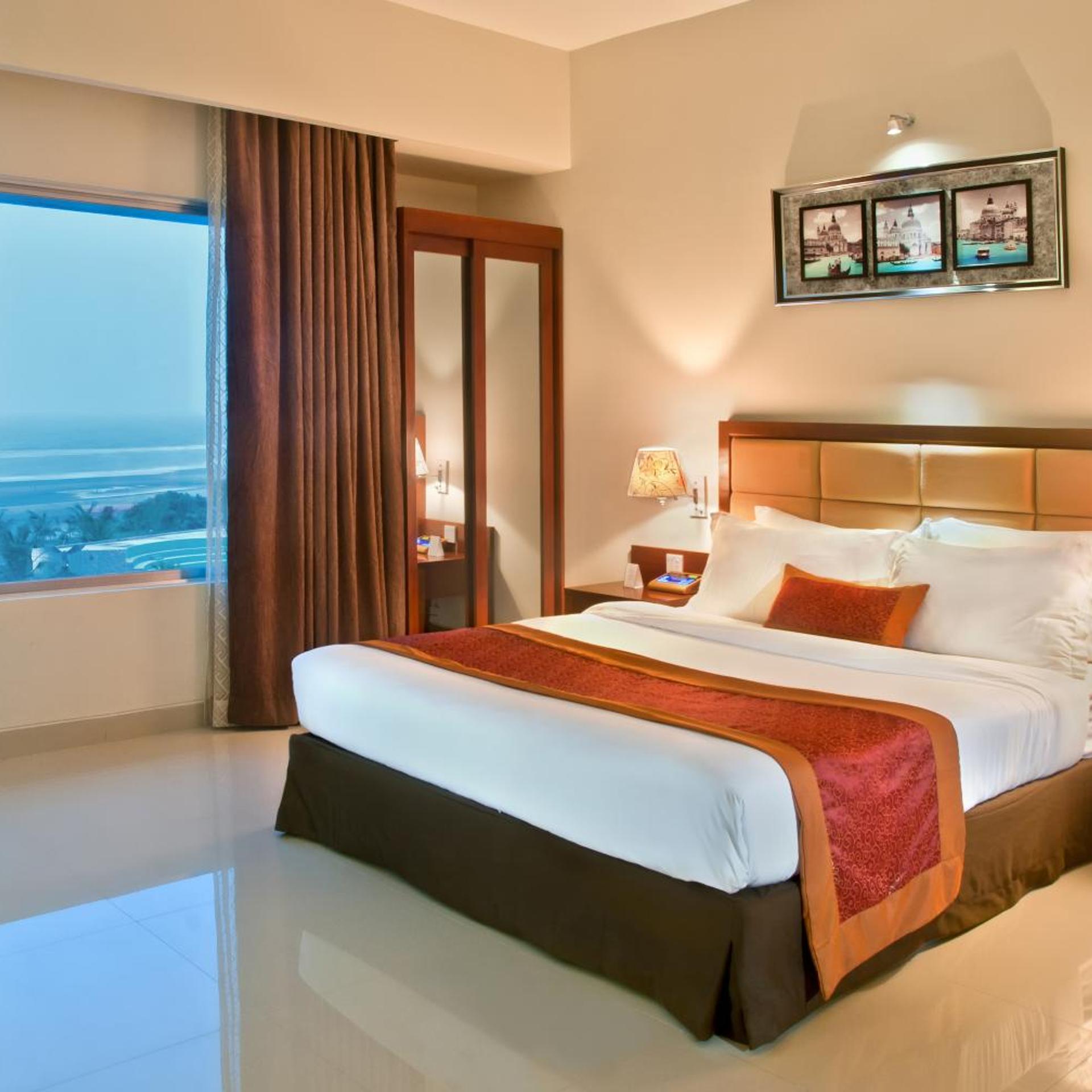 Royal Tulip Sea Pearl Beach Resort & Spa 27/64