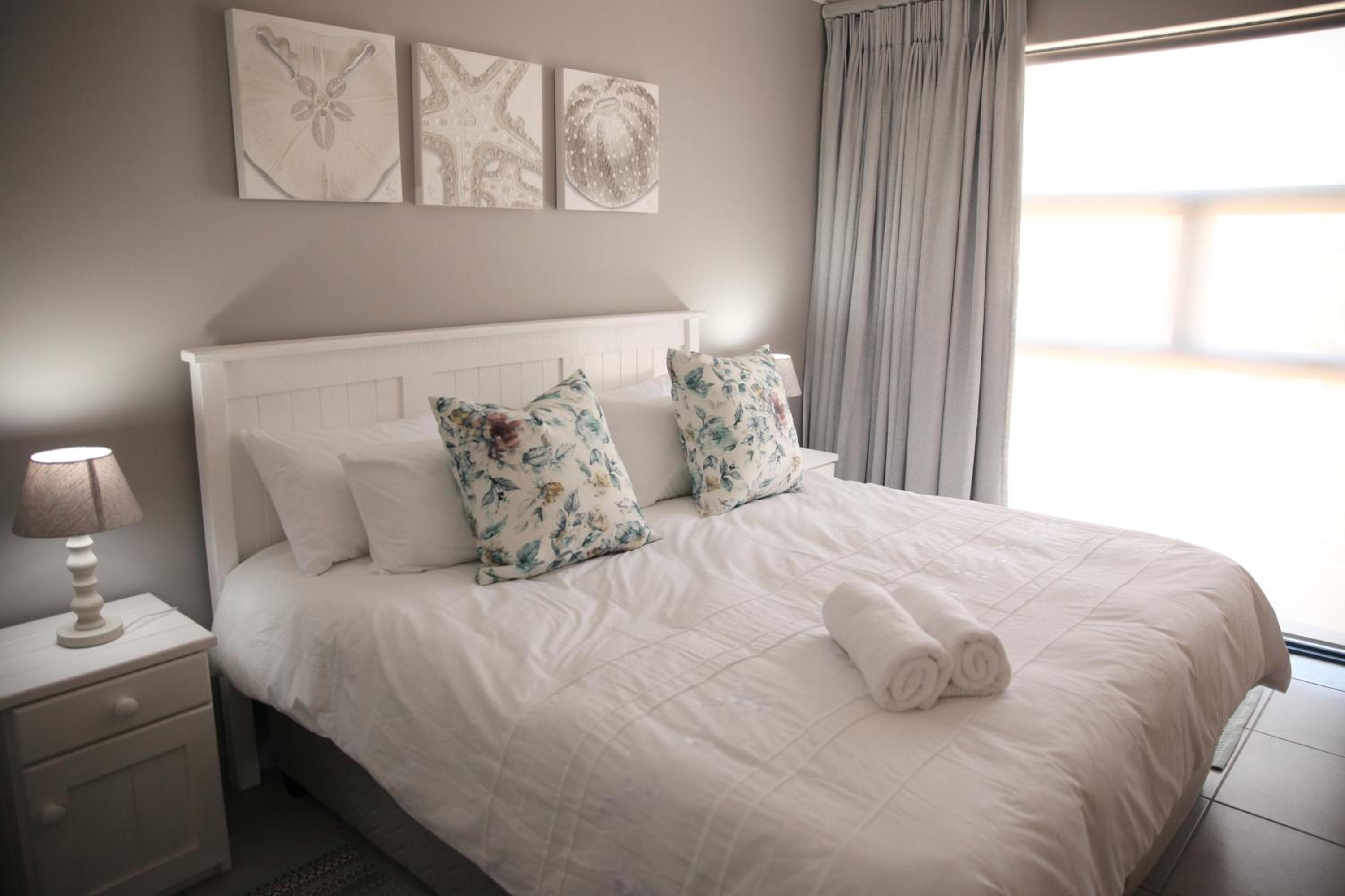 Mari-Amor Self-Catering Apartments 14/23