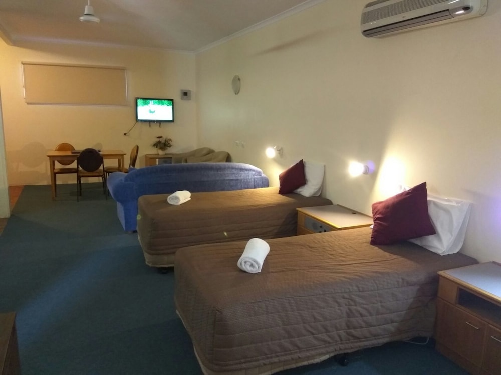 AUSTRALIA PARK MOTEL 20/50