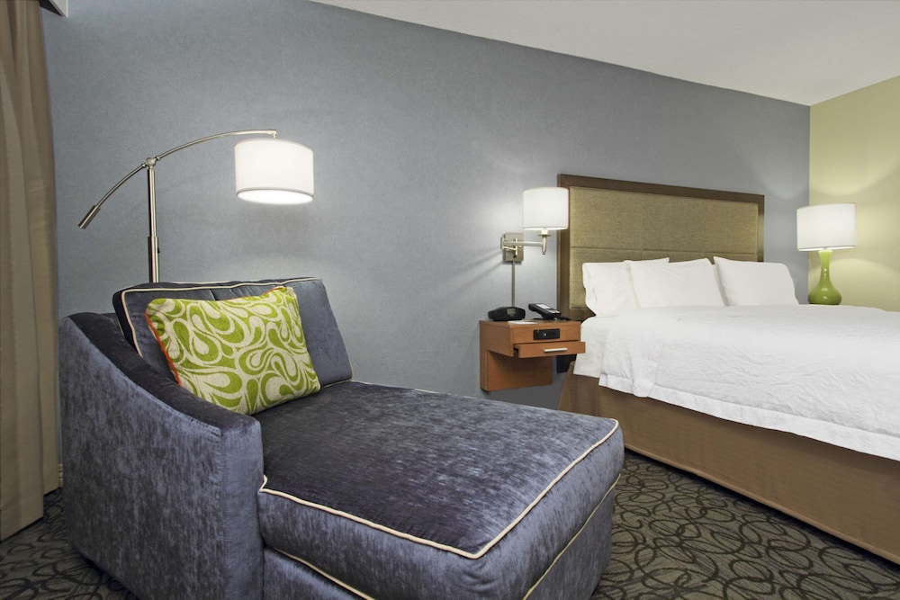 Hampton Inn Austin/Airport Area South 13/32