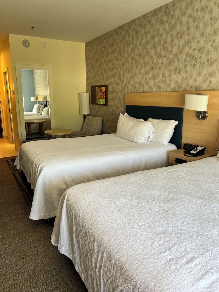 PREMIUM, STUDIO, 2 QUEEN BEDS, ACCESSIBLE
