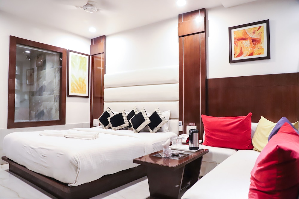 HOTEL VIJAN PALACE 10/28