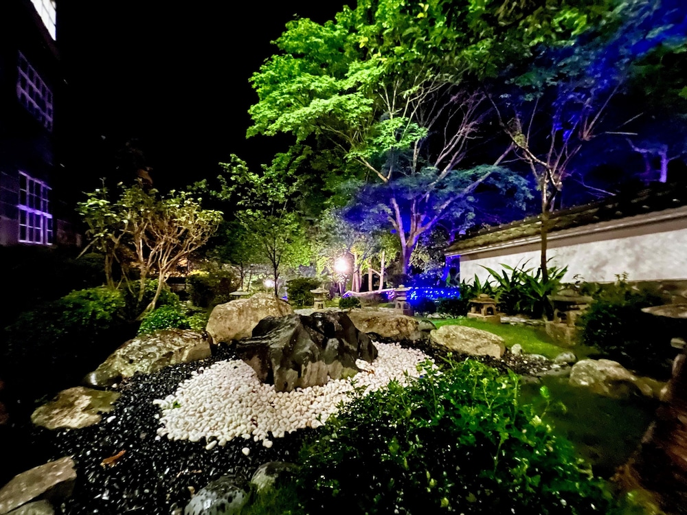 Uni-Resort Ku-Kuan 35/67