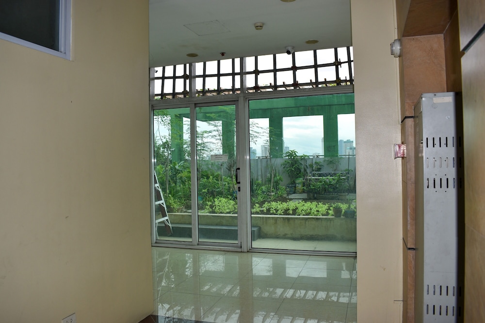 The Boni Tower by RSPL Manila City Center 49/65