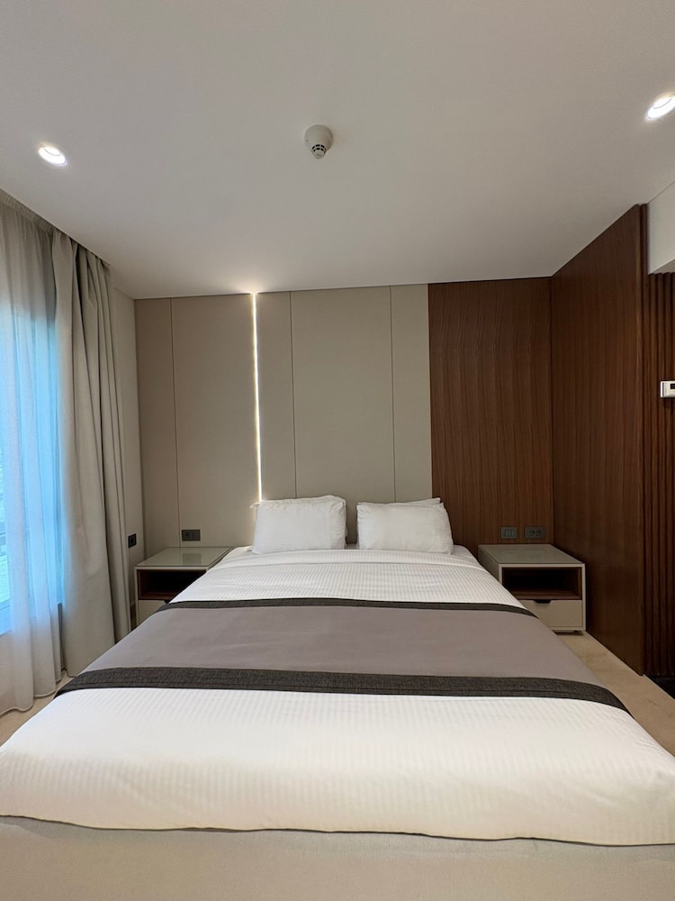 Coral Beach Hotel & Resort Beirut 17/49