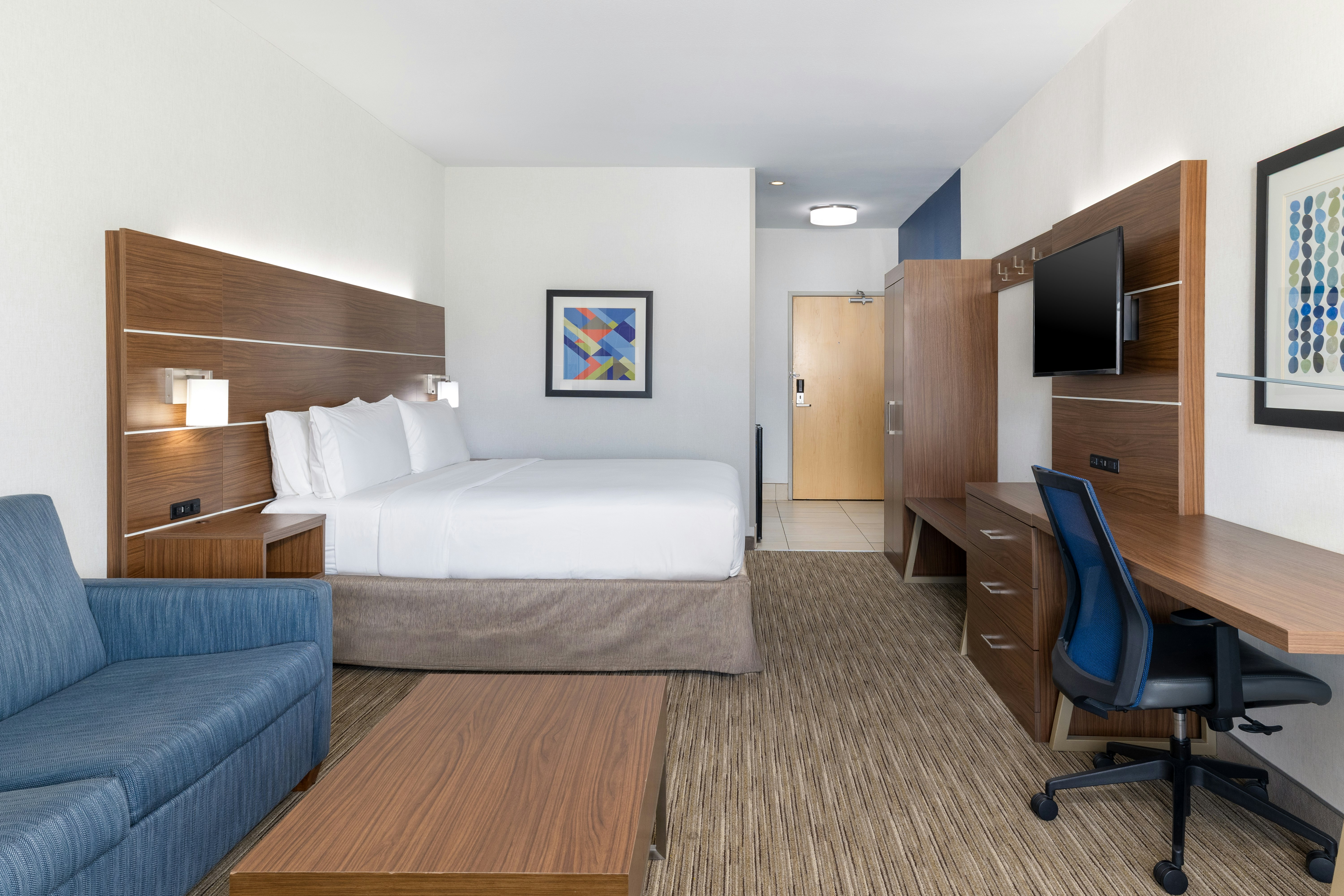 Holiday Inn Express & Suites Las Vegas SW Spring Valley, an IHG Hotel 20/55