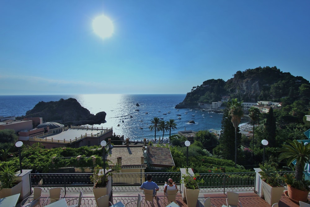 Hotel Baia Azzurra 24/70