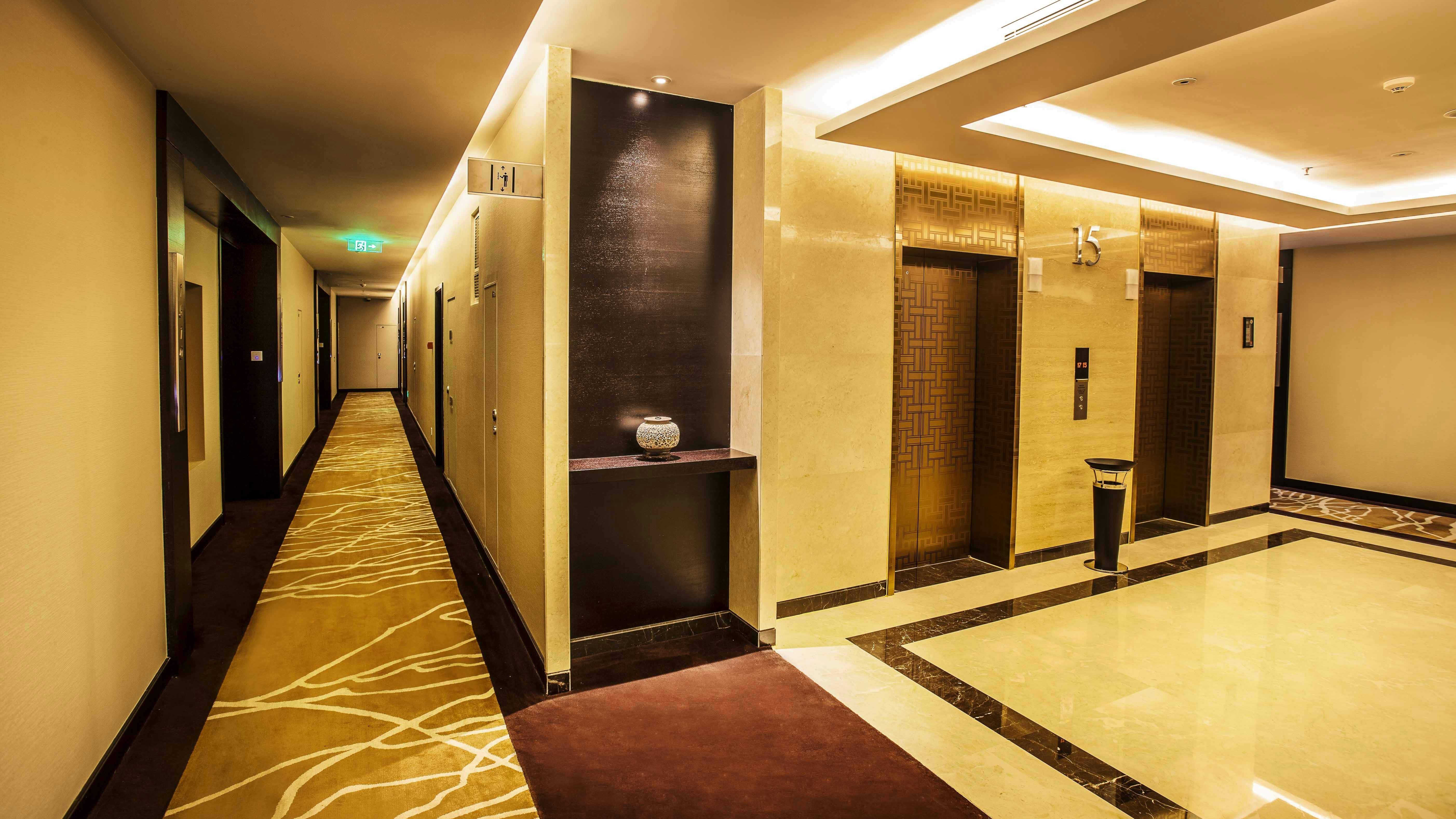 Holiday Inn Nanchang Riverside 24/50