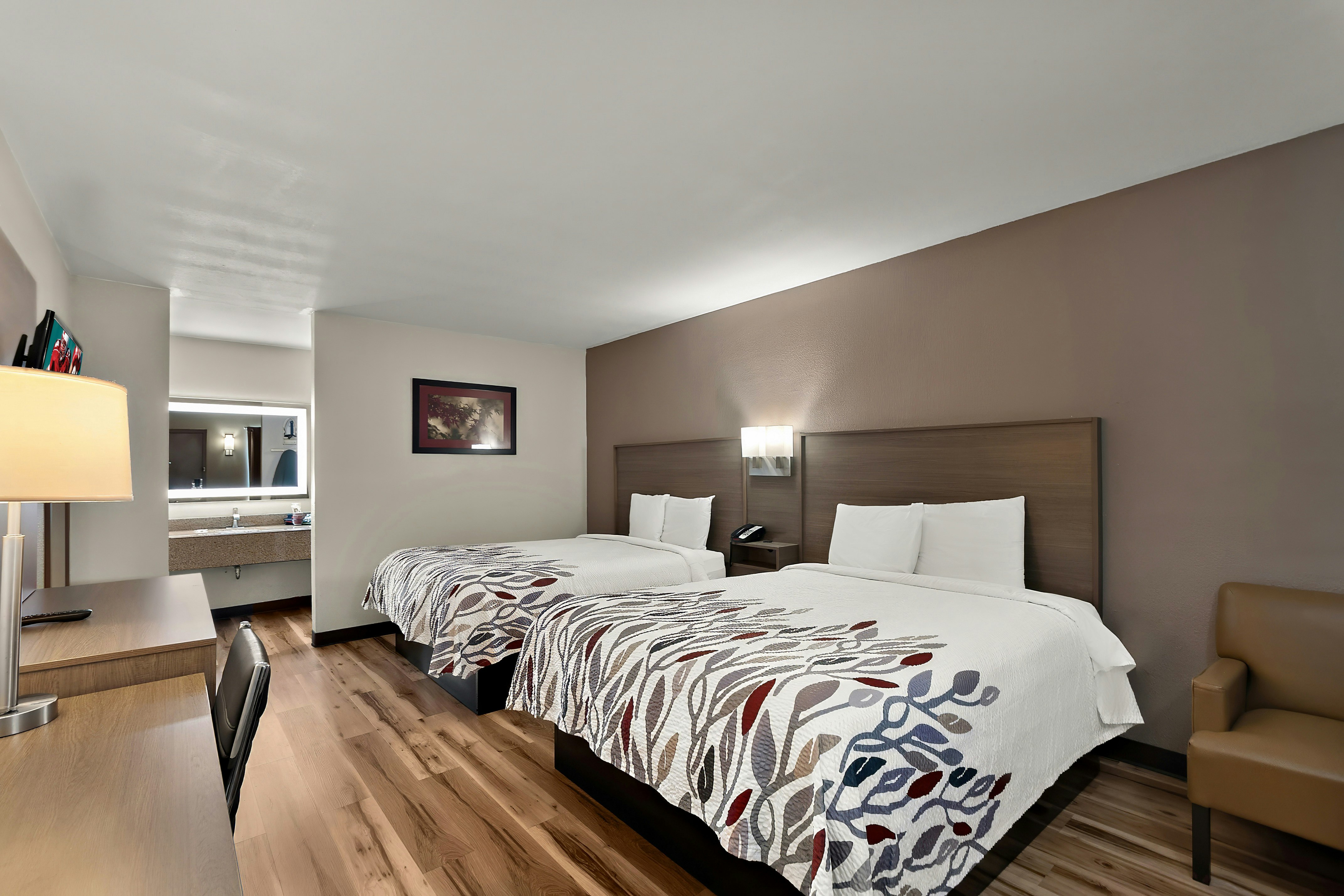 غرفة ديلوكس بسريرين كوين، Red Roof Inn Winchester, VA 2/9