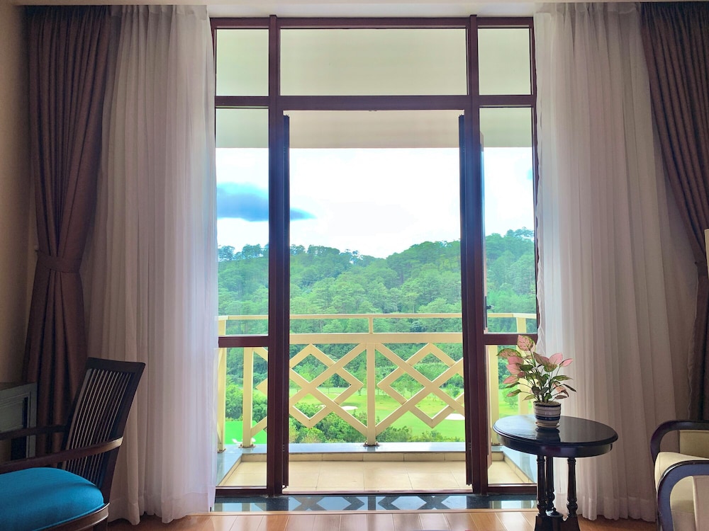 Swiss-Belresort Tuyen Lam Dalat 43/76