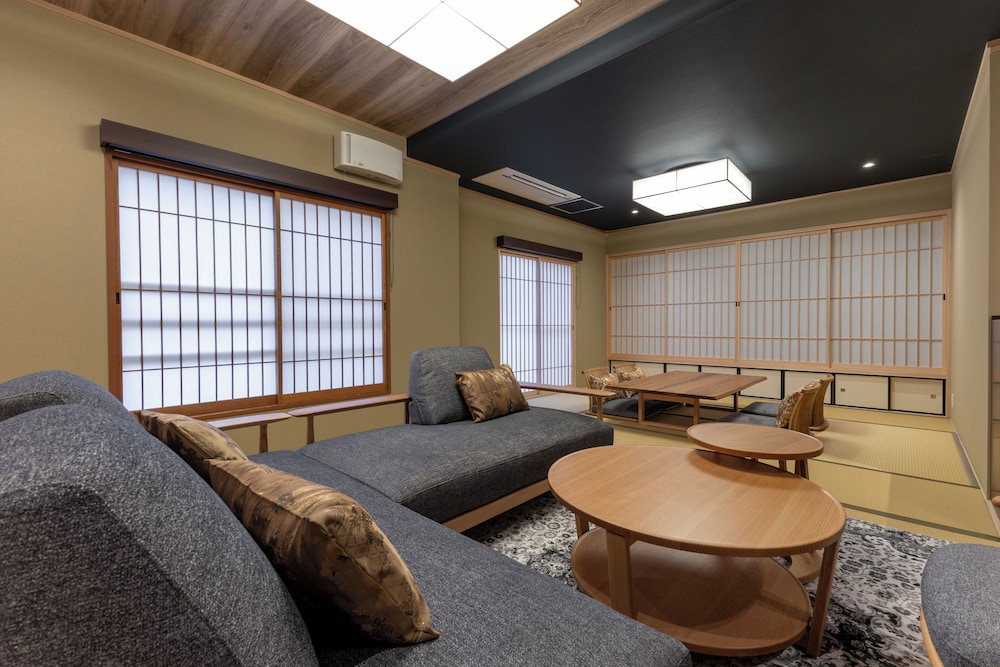 NISHIYAMA RYOKAN 31/46