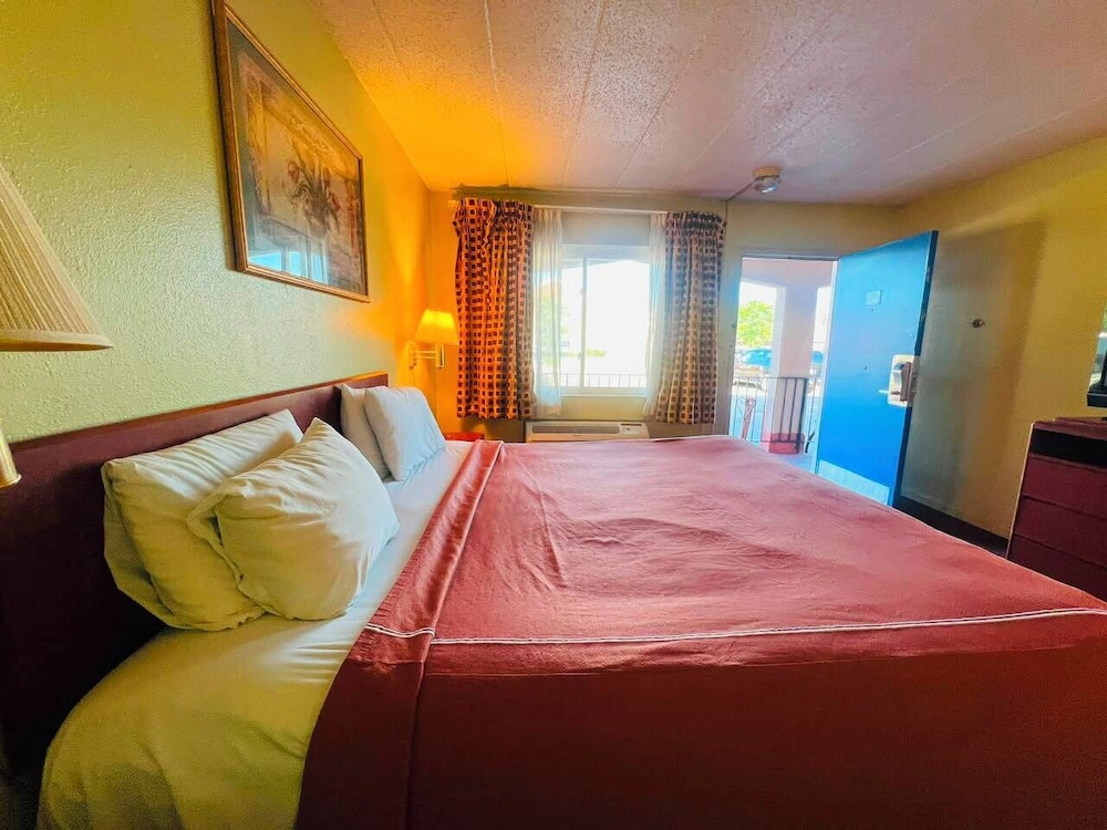 King Bed Non-Smoking