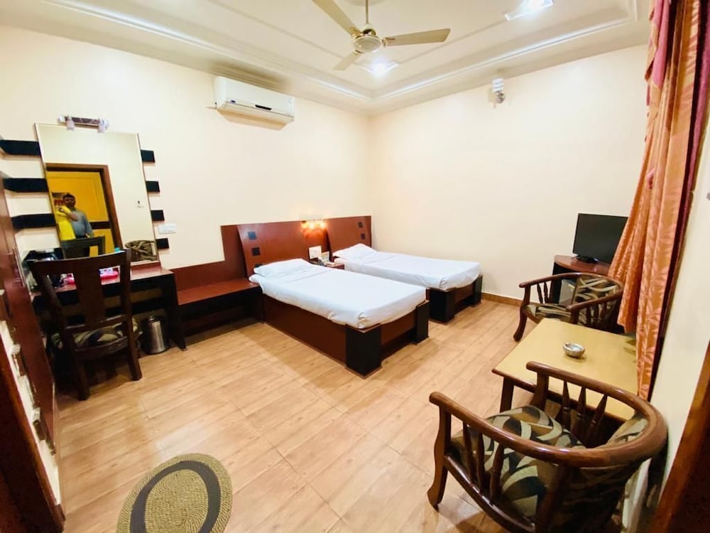 HOTEL PRAYAG INN 19/45