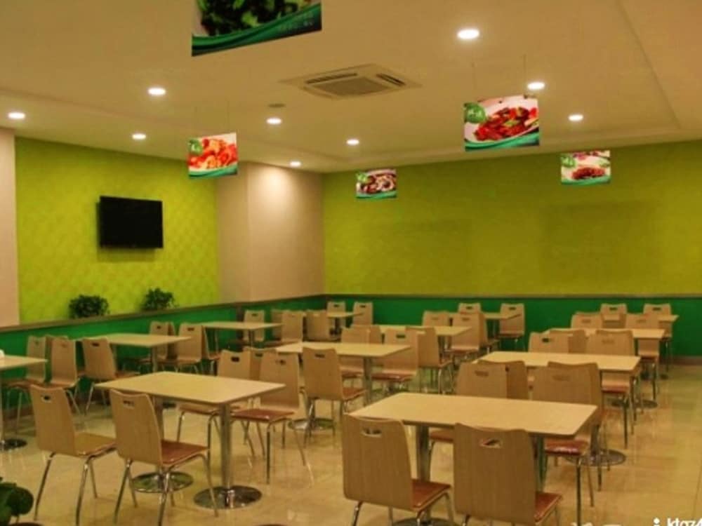 GREENTREE INN LIANYUNGANG DONGHAI NEW BUS STATION EXPRESS HOTEL 39/47