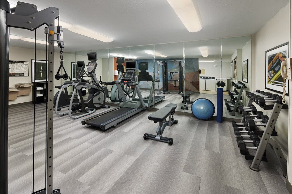 Candlewood Suites Charleston - Northwoods, an IHG Hotel 20/50