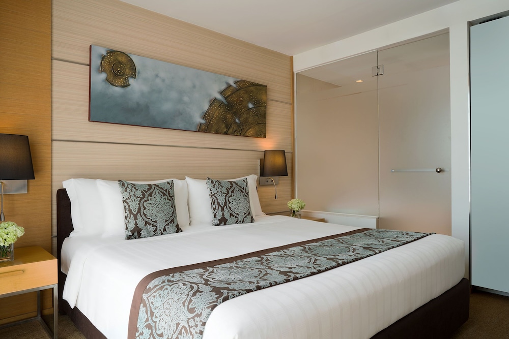 JC Kevin Sathorn Bangkok Hotel (ex. Anantara Sathorn Bangkok Hotel) 14/64