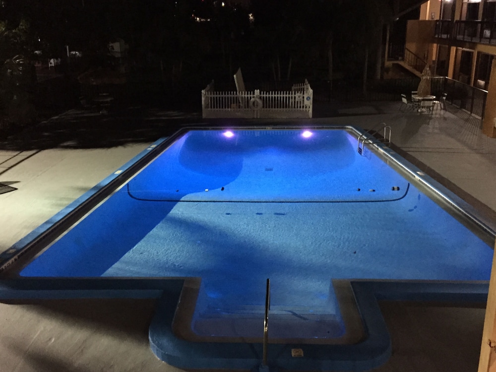 Travelodge by Wyndham Fort Myers North 5/36