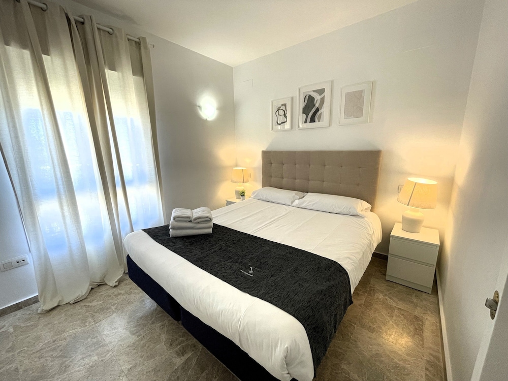 EXCLUSIVE, DUPLEX