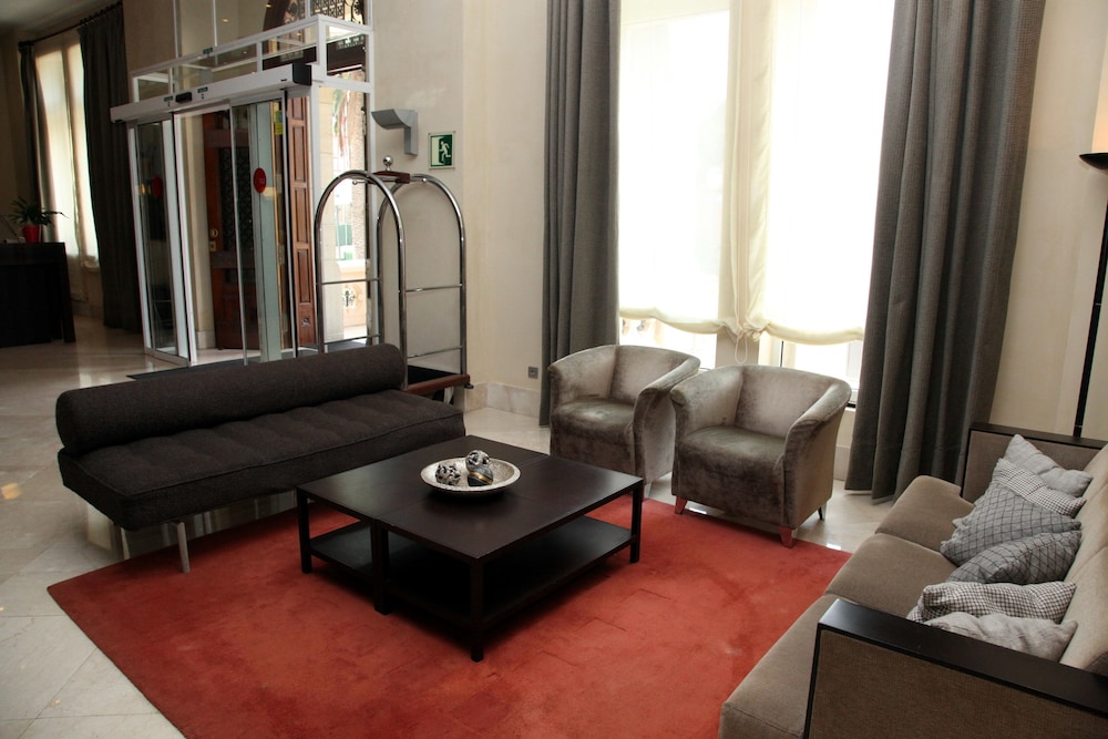 Hotel Urh Palacio de Oriol Formerly Nh Palacio de Oriol 24/48