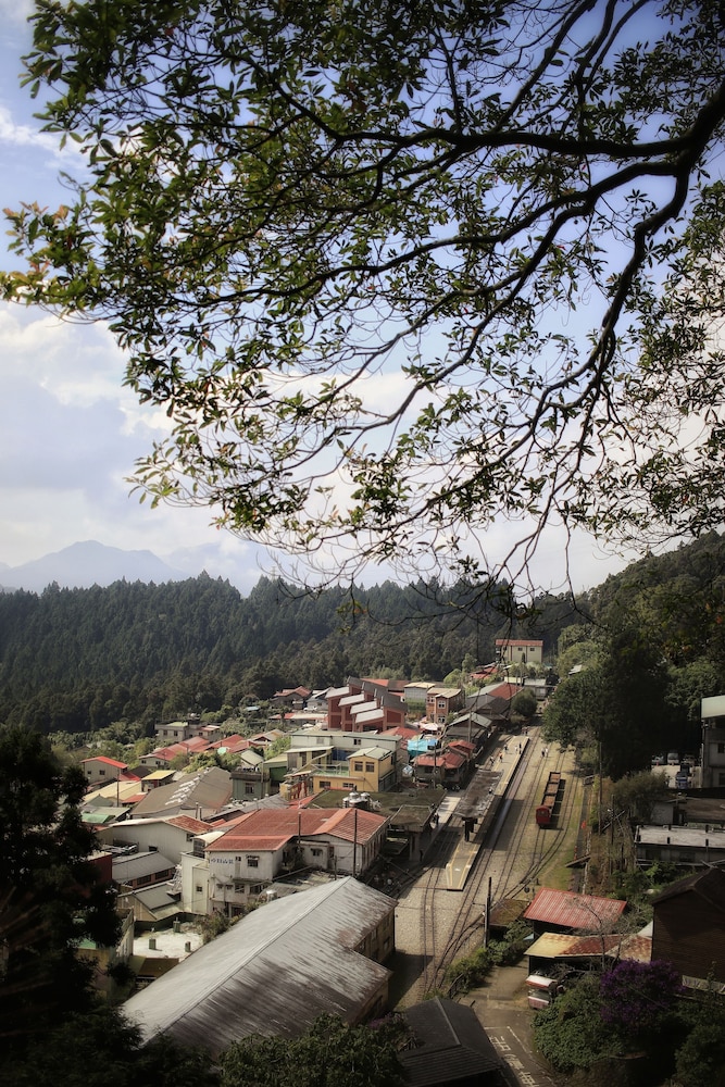 Fenchihu Hotel 19/25