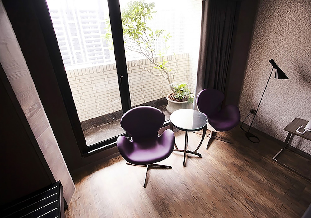Royal Group Hotel Minghua Branch 39/43