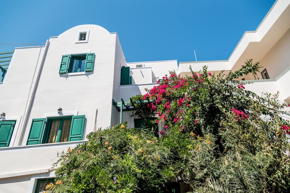 MARY HOTEL(Studios and Apartments) 45/55